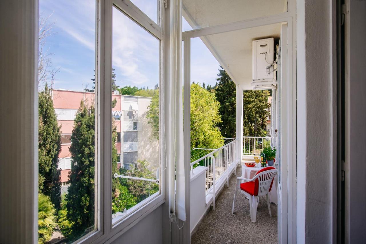 Sunnynest Apartment - 3Br Apt With Free Parking & Wi-Fi, Close To Lapad Bay Beach Дубровник Екстериор снимка
